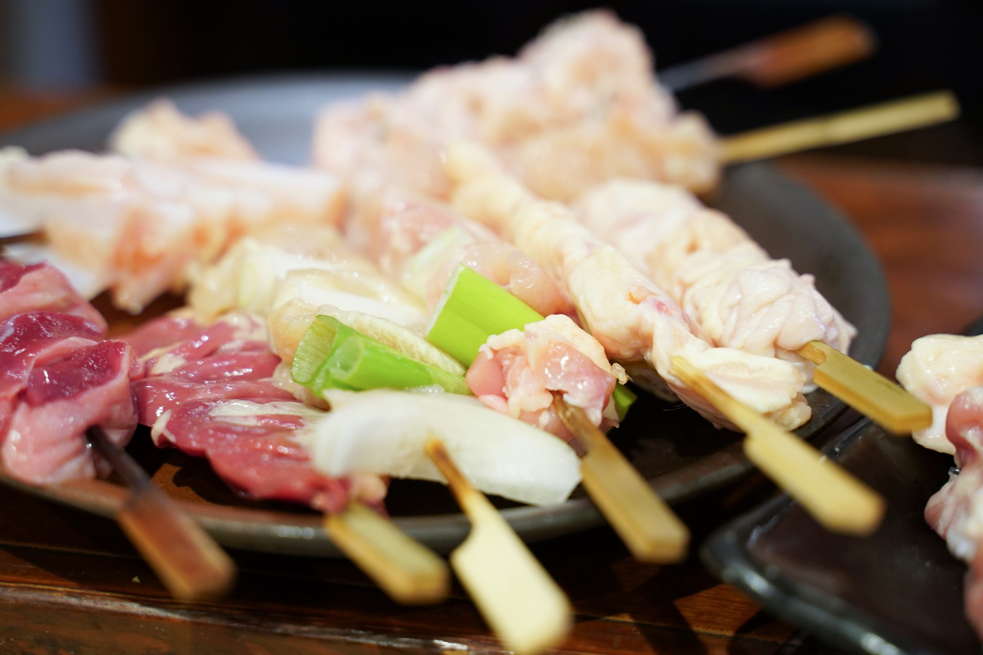 焼き鳥は秘伝のタレで | 大阪府小路の居酒屋ならやきとり道場 小路店
